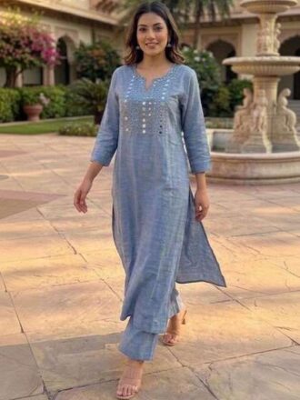 Women Embroidered Regular Kurta with Palazzos