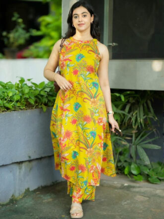 Women Floral Printed Regular Kurta with Palazzos