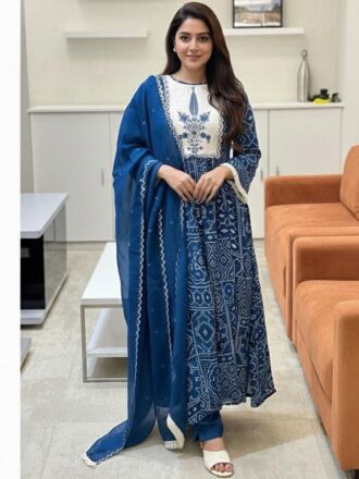 Women Ethnic Motifs Printed Panelled Kurta with Trousers & With Dupatta
